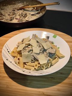 Une photo de Pâtes Penne Champignons et Moutarde