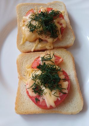 Фото Потапці з помідорами🍅.