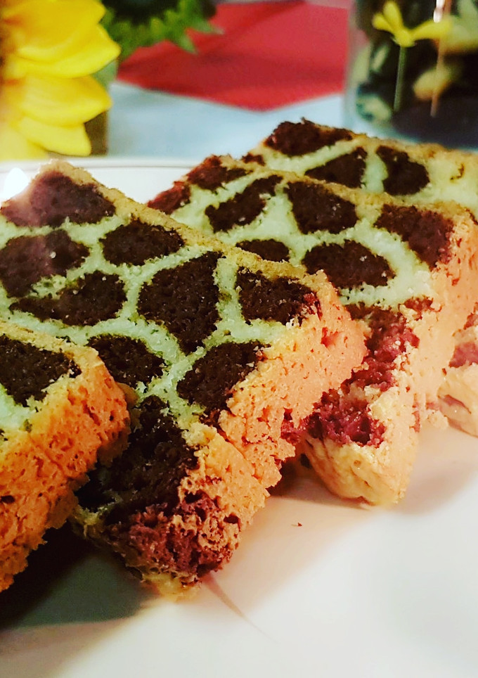 A picture of Leopard print Bread.