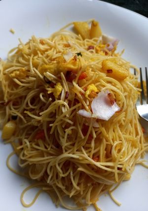 হোমমেড চাউমিন (homemade chow mein recipe in Bengali) রেসিপির প্রধান ছবি