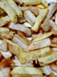 રતાળુ ની ચિપ્સ (Ratalu Chips Recipe In Gujarati) રેસીપી મુખ્ય ફોટો
