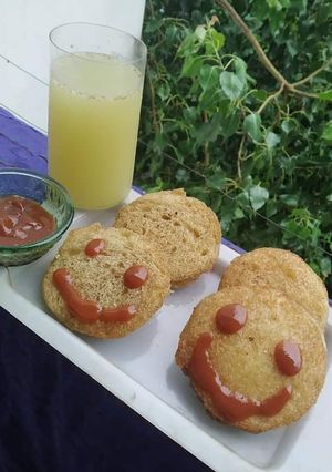 A picture of Stuffed bread gold coins.