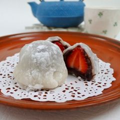 A picture of Strawberry Daifuku Mochi.