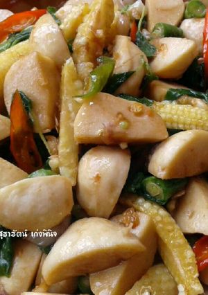 รูปของ ผัดกะเพราลูกชิ้น