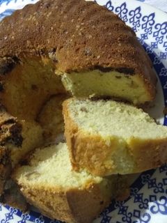 Una foto de Budín de crema sin gluten con chips de chocolate y nuez