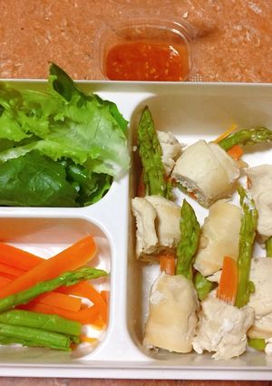 รูปของ อกไก่ม้วนผักเมนูง่ายๆ สำหรับคนรักสุขภาพ อร่อยแถมมีประโยชน์