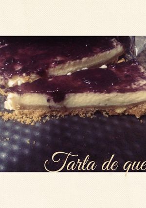 Foto principal de Tarta de queso con mermelada de arándanos