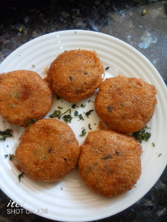 A picture of Fish cakes.