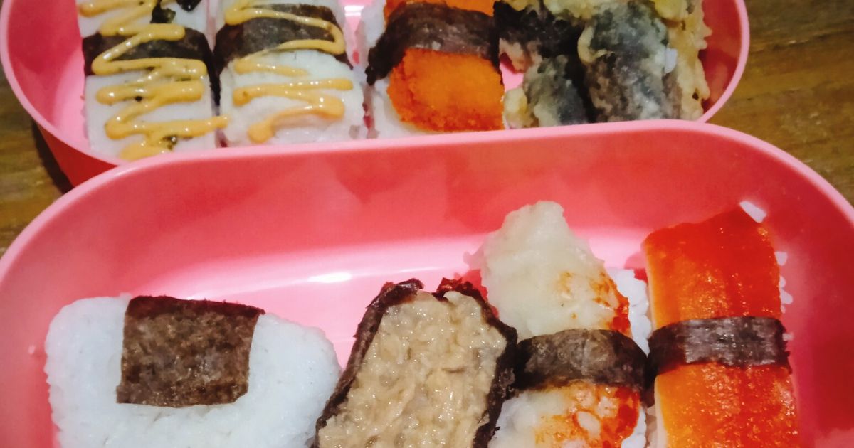 Sushi bekal sekolah anak