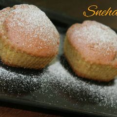 A picture of Beetroot Muffins.
