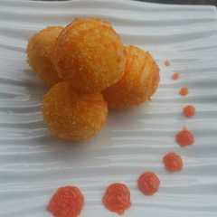 รูปของ Bola2 singkong keju