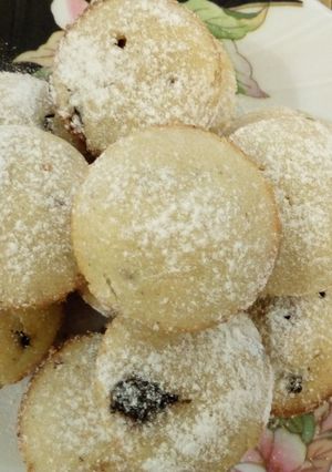 A picture of Mini muffins#mylabourdayfamilytreat.