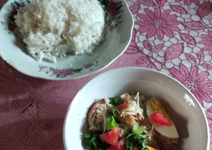 Soto Ayam Kuah Bening Kuning