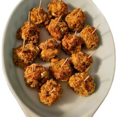 A picture of Cheddar Bay Sausage Rolls.