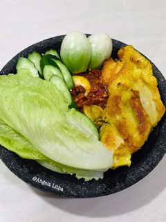 Foto resep Sambal dadak + lalapan dan ayam panggang