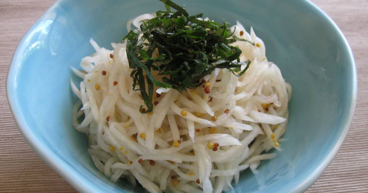 Kombu (Kelp) Salad Recipe by Hiroko Liston - Cookpad