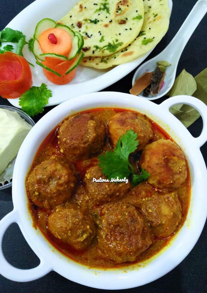 A picture of Paneer Rogan Josh.