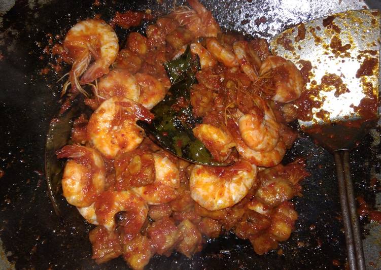 Sambal goreng udang pedas manis