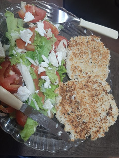 Una foto de Hamburguesas de Arroz y Pollo