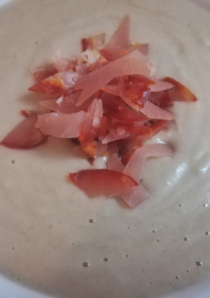 Una foto de Solo crema de champiñón
