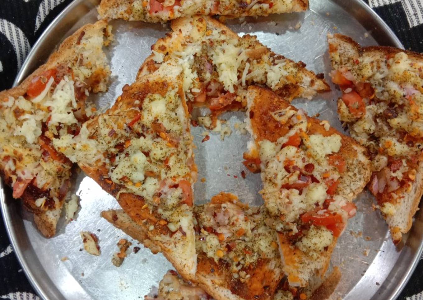 Bread pizza