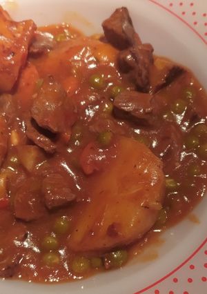 Una foto de Carne a la cacerola