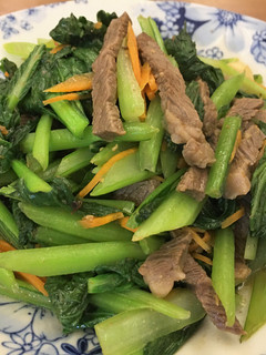 油菜炒沙茶牛肉 的食譜成品照片