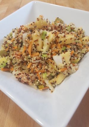 Foto principal de Ensalada de quinoa y muchas cosas más!!