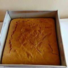 A picture of 'Flat top' Vanilla cake.
