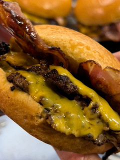 Una foto de Smash burgers caseras