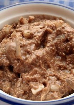 A picture of Easy & Tasty Balsamic Cottage Cheese Dip / Spread.