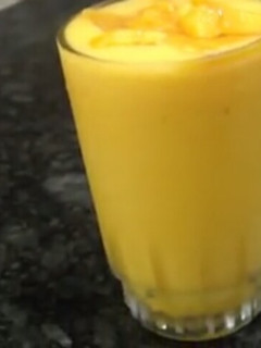 மாம்பழ மில்க் ஷேக் செய்முறை முக்கிய புகைப்படம்