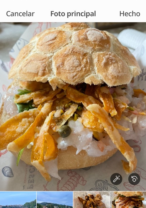 Una foto de Bocadillo de calamar 🦑 y gambas 🍤