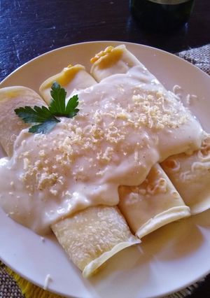 Una foto de Canelones de choclo con salsa blanca