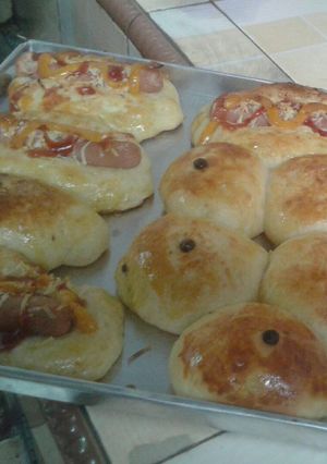 Foto resep Roti sosiis empuukk