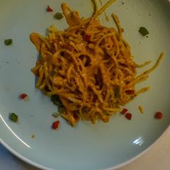A picture of Lacto vegetarian creamy spaghetti.