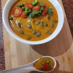 Carrot and peas soup A picture of Carrot and peas soup.