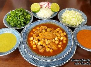 Una foto de Pozole🌺