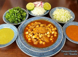 Una foto de Pozole🌺