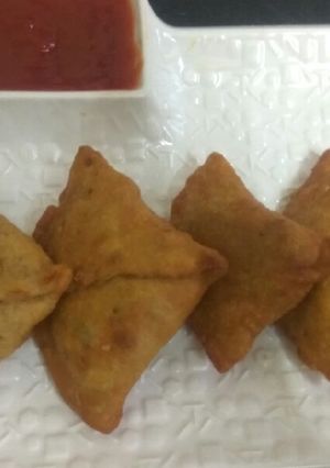 A picture of समोसा (Samosa).