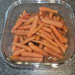 Slowcooked sweet baby carrots