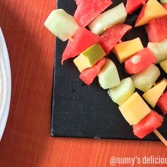 A picture of Fruits kebab.