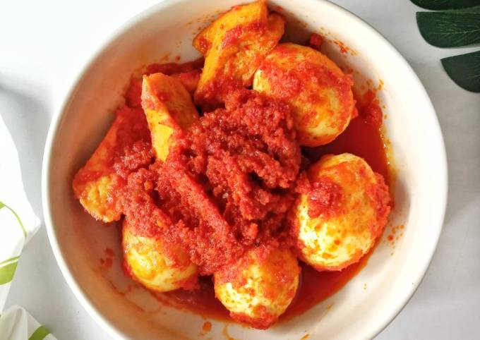 Telur dan Tahu Bumbu Bali