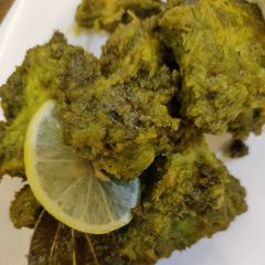 A picture of Green Chicken Dry.