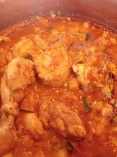 Una foto de Pollo a la cazuela