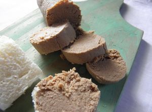 Una foto de Leberwurst o paté alemán