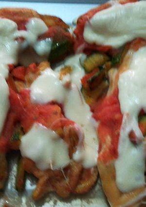 Una foto de Pechugas con verduras al horno