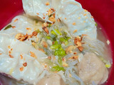 Bihun pangsit kuah bening