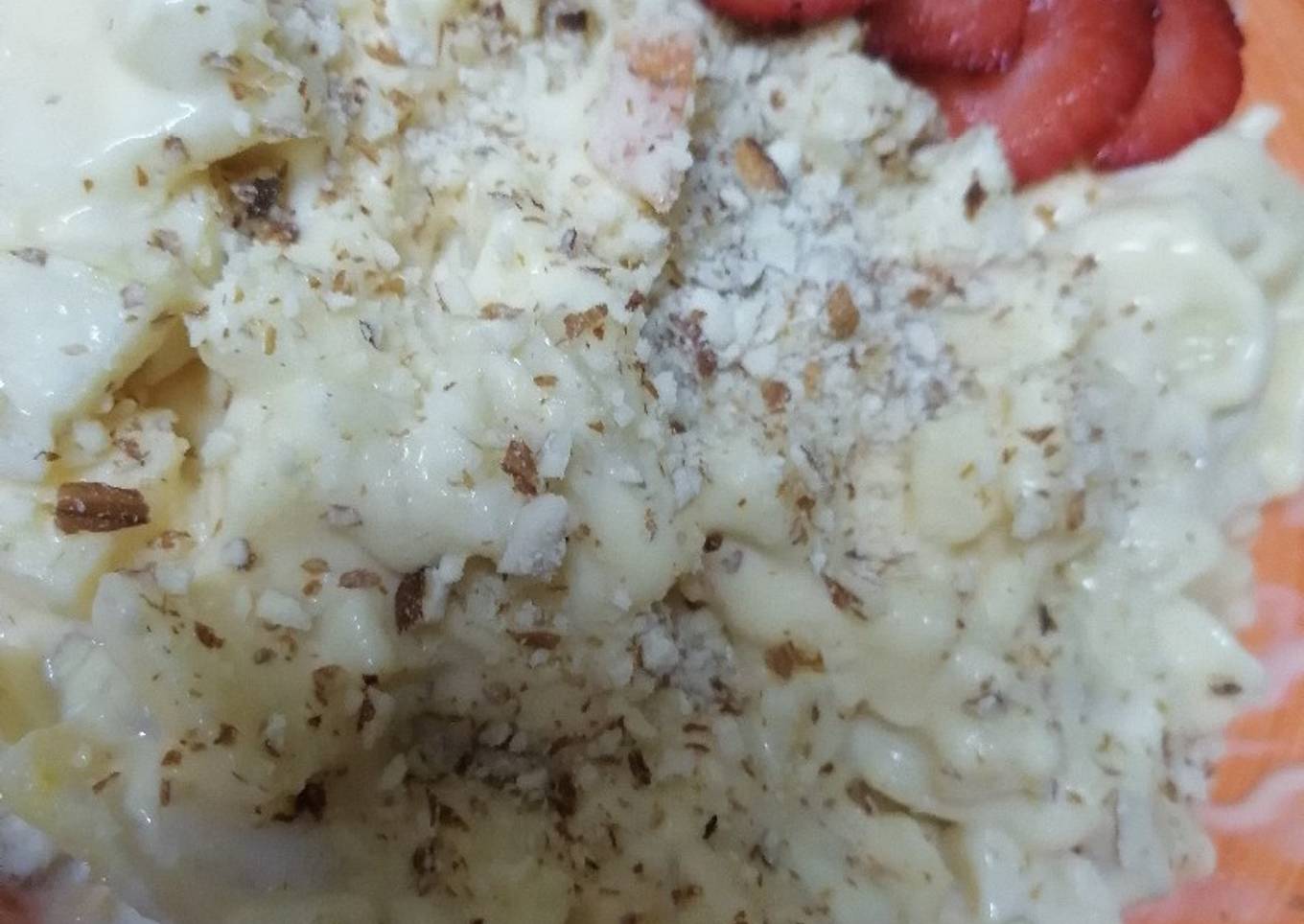 Creamy fruits Nut chaat