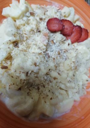 A picture of Creamy fruits Nut chaat.